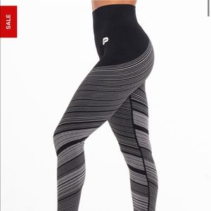 Pursue Fitness Impulse Seamless Leggings sz: xs